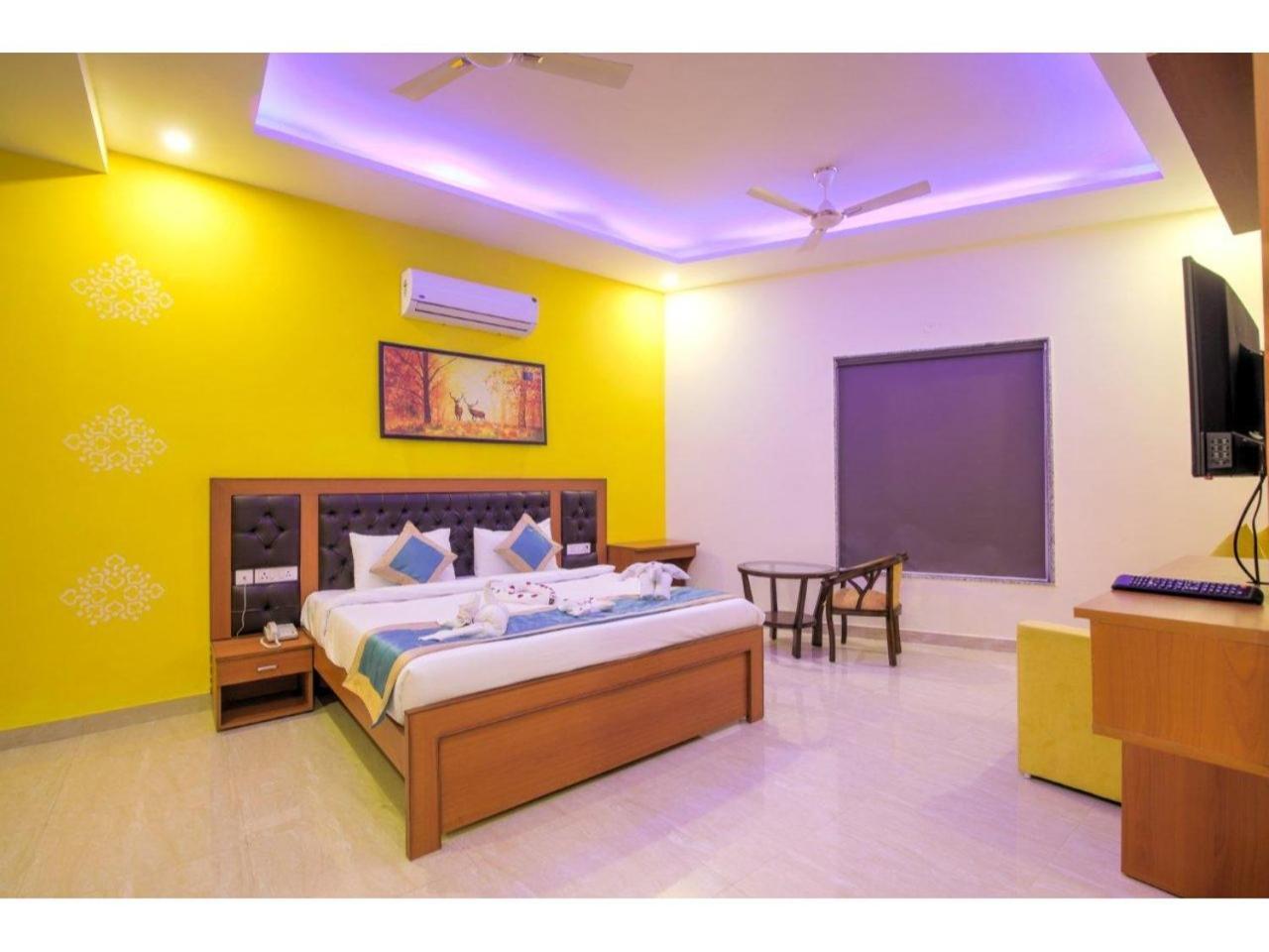 Kusum House Bed and Breakfast Greater Noida Eksteriør billede